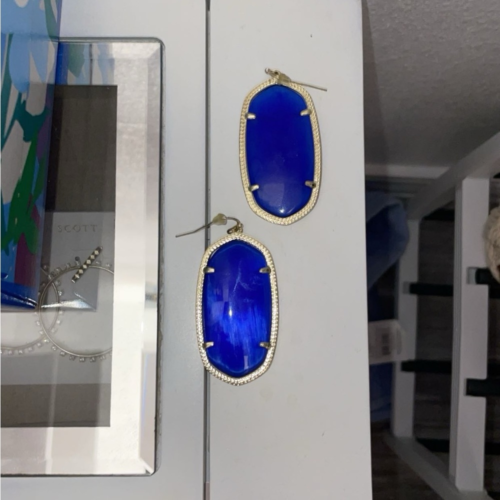 Kendra Scott colbalt blue earrings